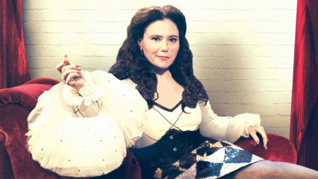 Alex Borstein - Corsets và Clown Suits